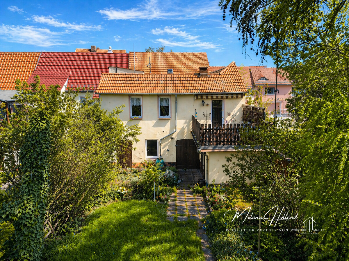 Hausrückseite