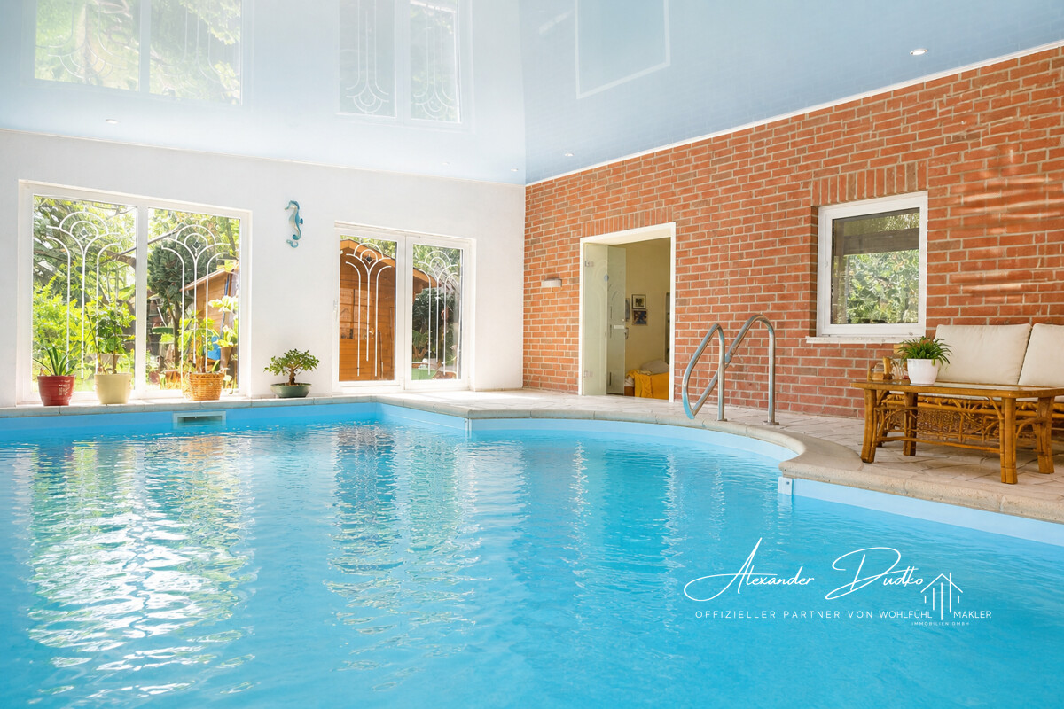 Poolhaus