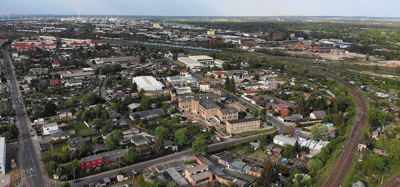 Luftaufnahme der Neuen Neustadt in Magdeburg, Archivaufnahme vom Mai 2022.